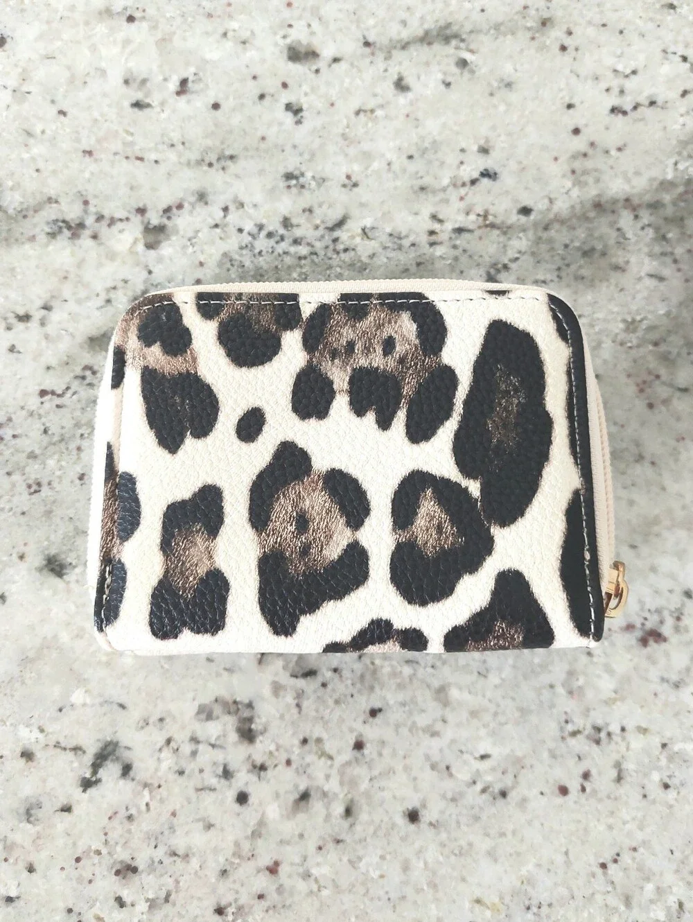 Meli Melo Paris Compartmentalized Animal Print Wallet NWOT